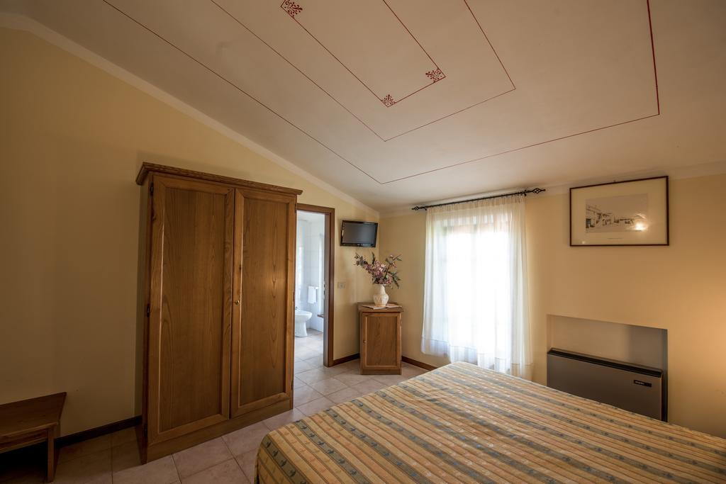 Albergo La Foresteria Бетоле Екстериор снимка